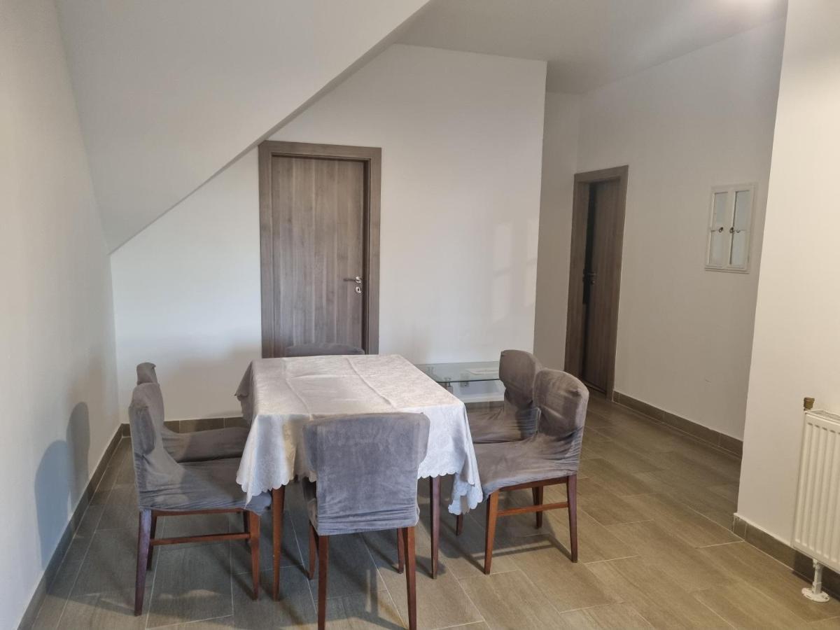 Sosto Apartman セーケシュフェヘールヴァール エクステリア 写真